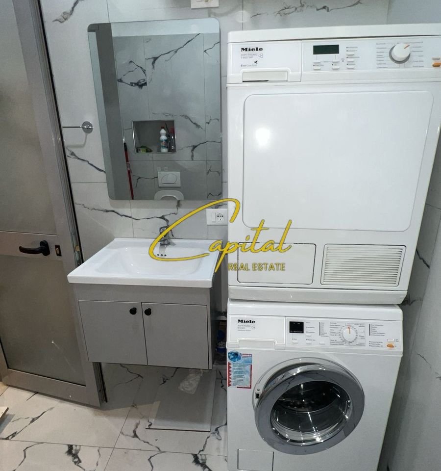 APARTAMENT GARSONIERE ME QIRA 50 M2 RRUGA E BARRIKADAVE 65.000 LEKE