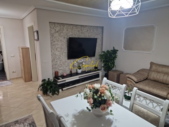 APARTAMENT ME QIRA 2+1 ZOGU I ZI 70.000 LEKE