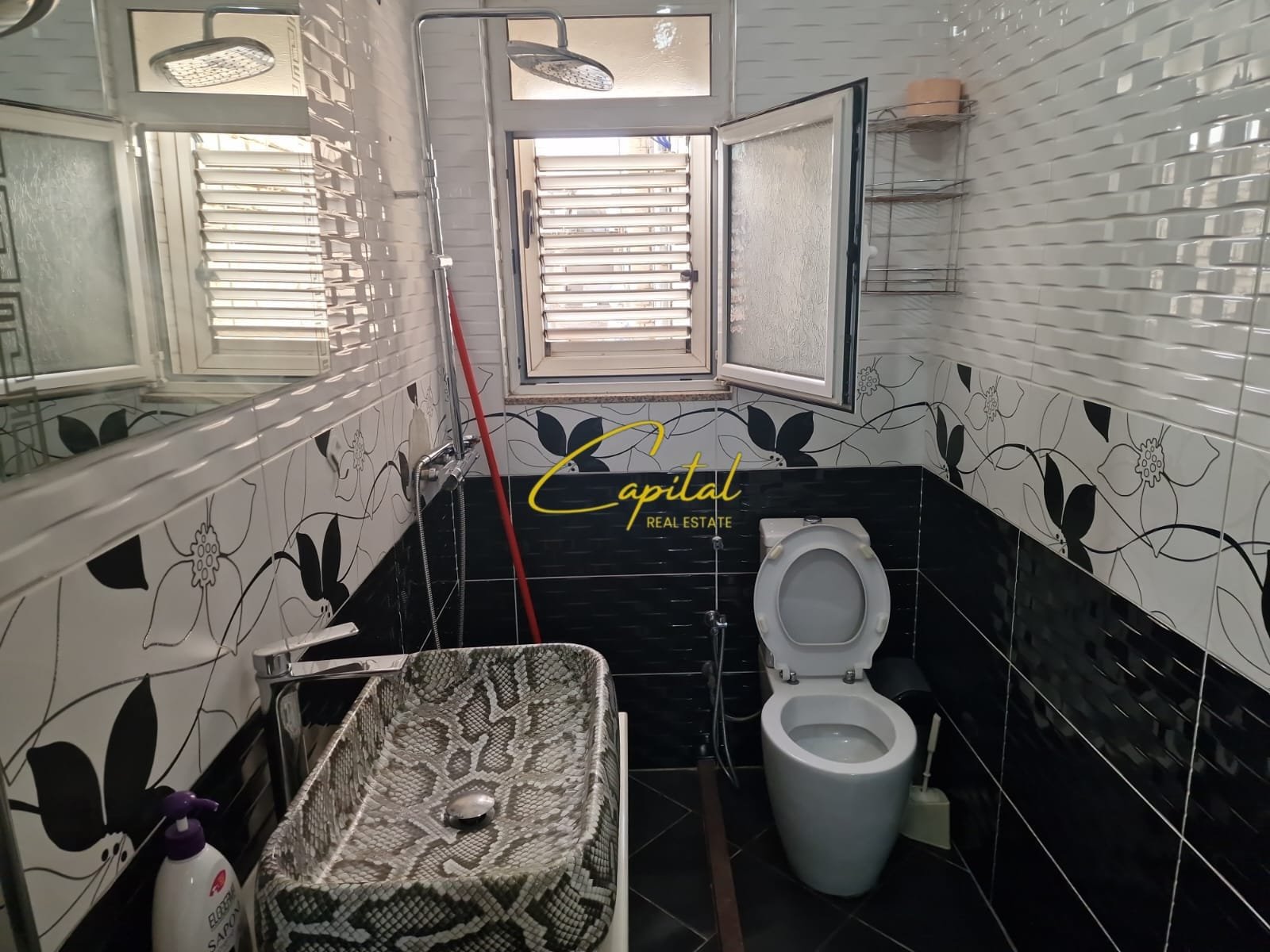 APARTAMENT ME QIRA 2+1 ZOGU I ZI 70.000 LEKE