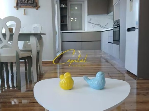 APARTAMENT ME QIRA 1+1 21 DHJETORI 70.000 LEKE