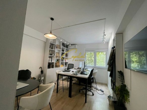 ZYRE ME QIRA 30 M2 BLV GJERGJ FISHTA 330 EURO