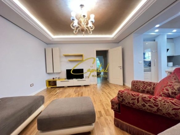 APARTAMENT ME QIRA 2+1 QENDER 1.200 EURO