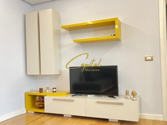 APARTAMENT ME QIRA 2+1 QENDER 1.200 EURO