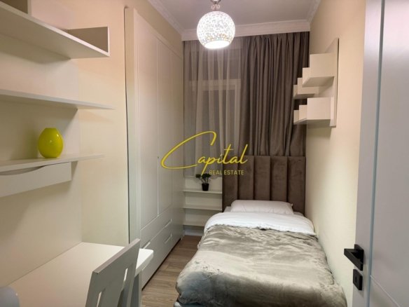 APARTAMENT ME QIRA 3+1 ISH EKSPOZITA 1.200 EURO