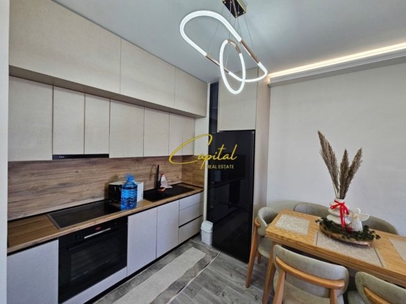 APARTAMENT ME QIRA 2+1 GOLDEN PARK 3 650 EURO