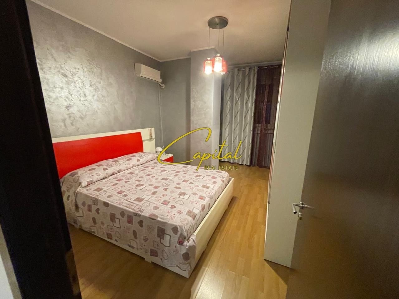APARTAMENT ME QIRA 2+1 PAZARI I RI 700 EURO