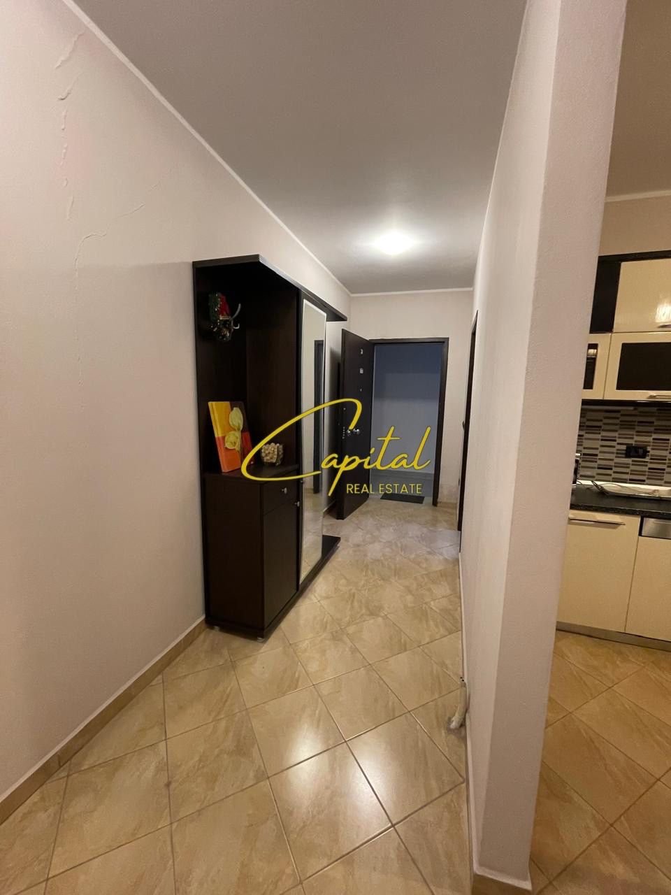 APARTAMENT ME QIRA 2+1 PAZARI I RI 700 EURO