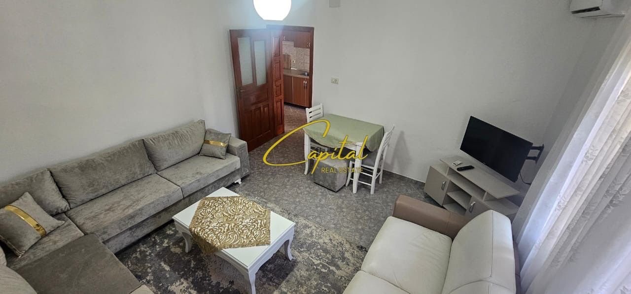 APARTAMENT ME QIRA 1+1 ISH PARKU AUTOBUSAVE 45.000 LEKE