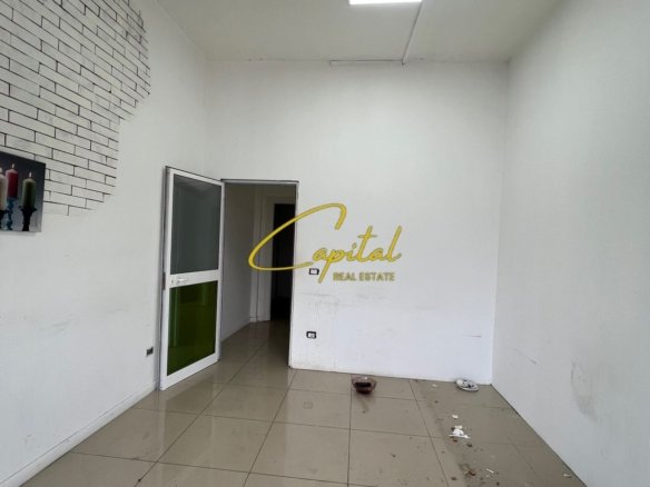 AMBIENT BIZNESI ME QIRA 105 M2 Rr. TEODOR KEKO 900 EURO