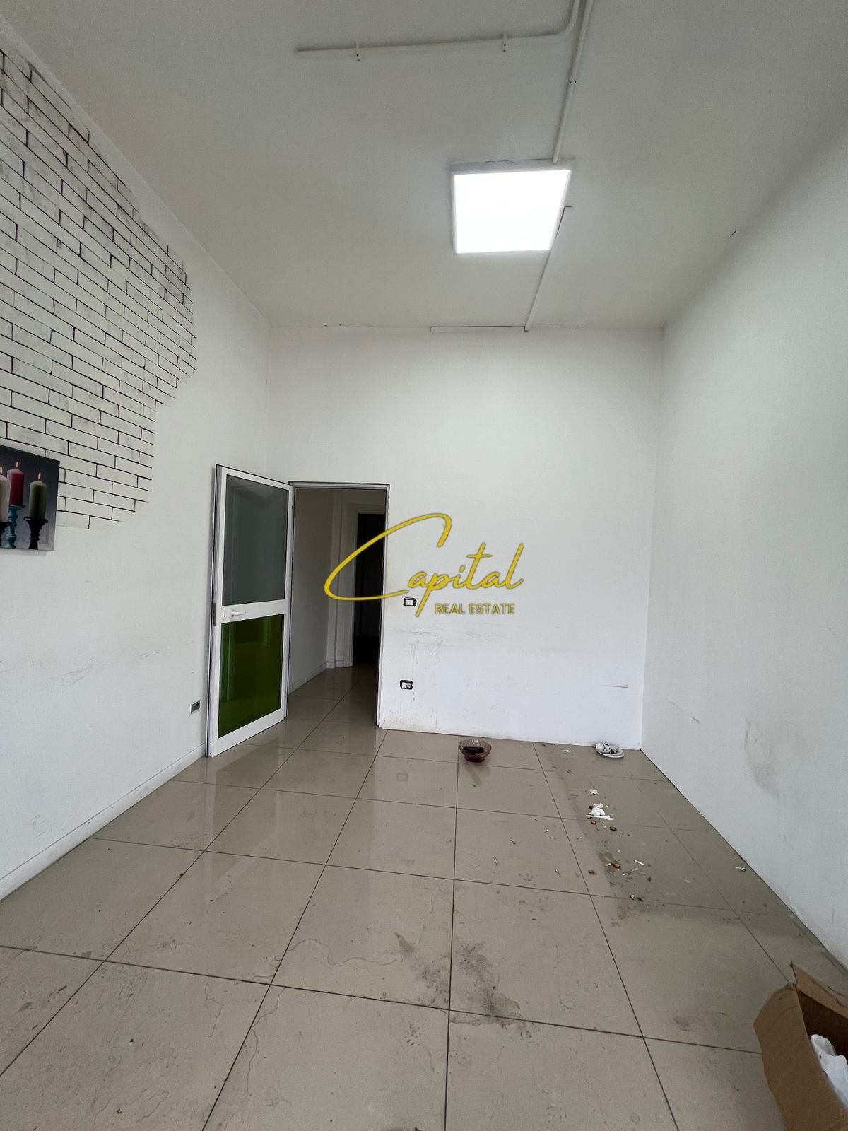 AMBIENT BIZNESI ME QIRA 105 M2 Rr. TEODOR KEKO 900 EURO