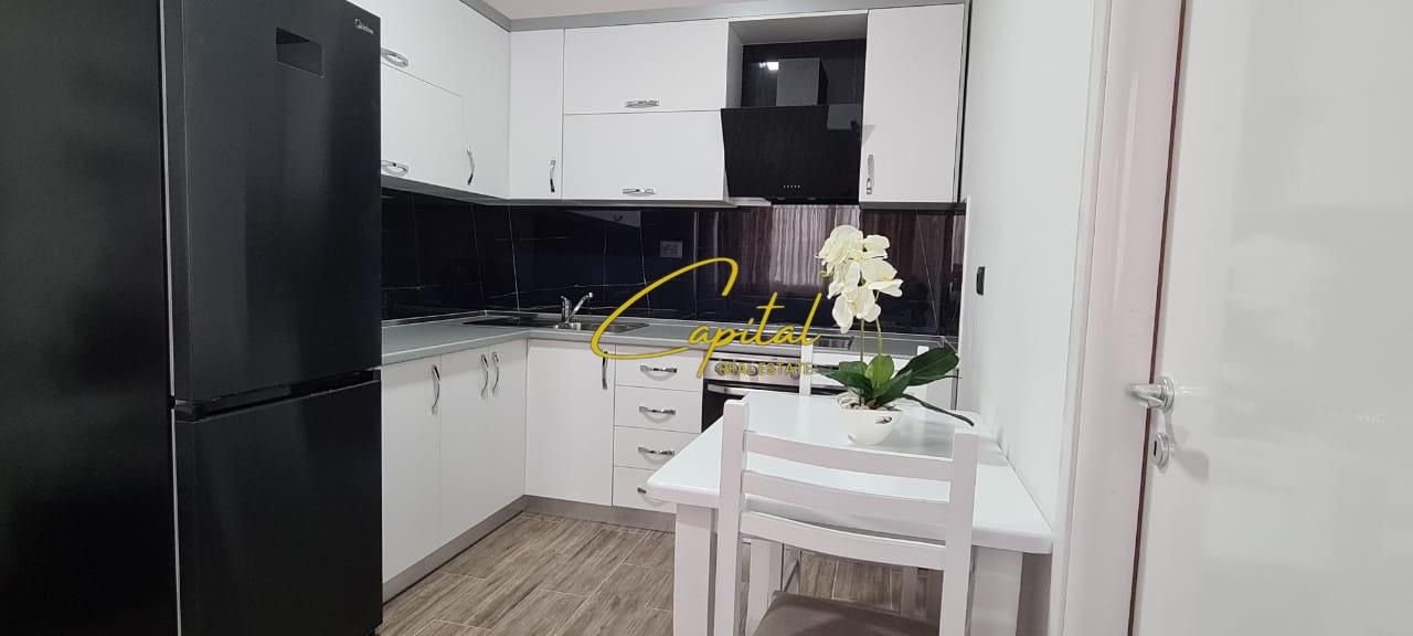 APARTAMENT ME QIRA 1+1 5 MAJI 35.000 LEKE