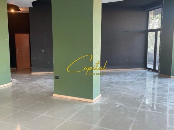 AMBIENT BIZNESI ME QIRA 120 M2 ASTIR 100.000 LEKE