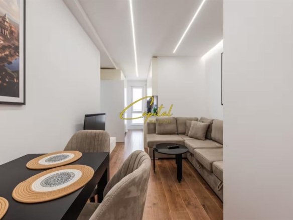 APARTAMENT ME QIRA 1+1 MYSLYM SHYRI 700 EURO