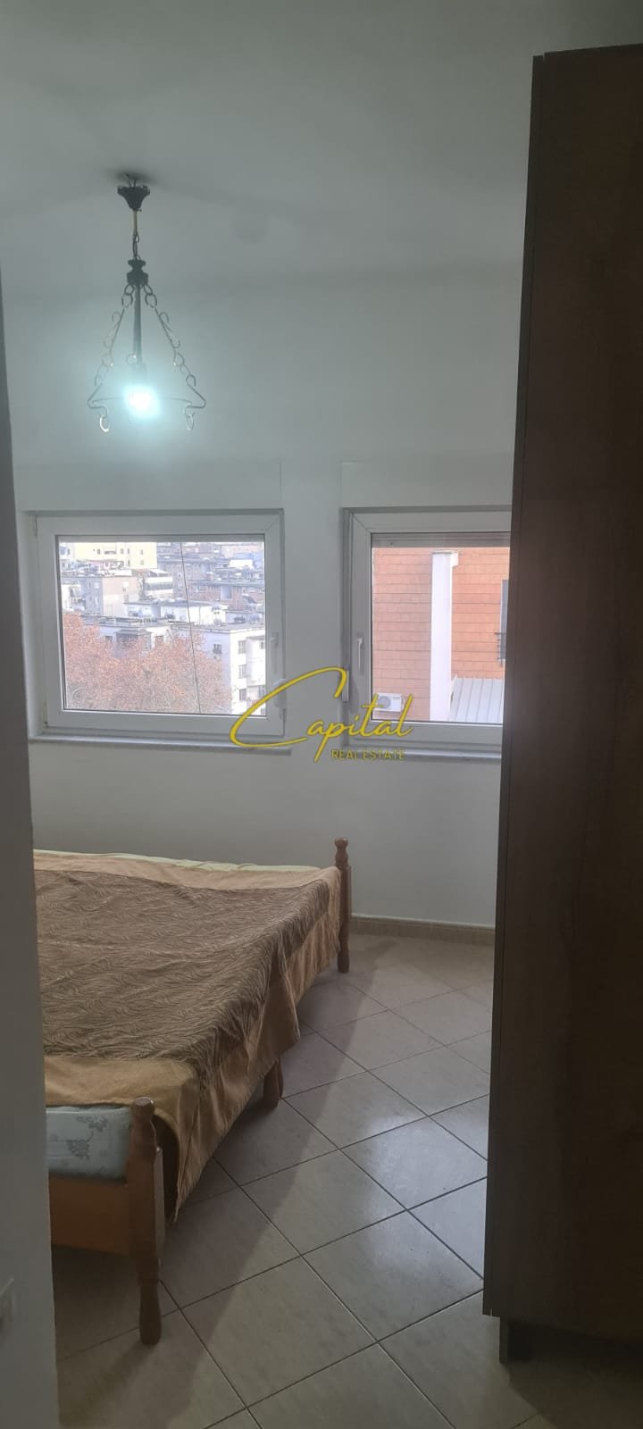 APARTAMENT ME QIRA 2+1+2 ZOGU I ZI 600 EURO