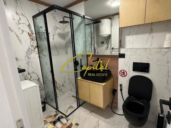 APARTAMENT ME QIRA 1+1 PAZARI I RI 800 EURO