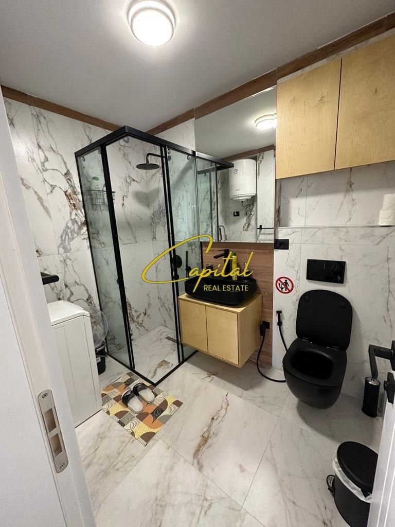 APARTAMENT ME QIRA 1+1 PAZARI I RI 800 EURO