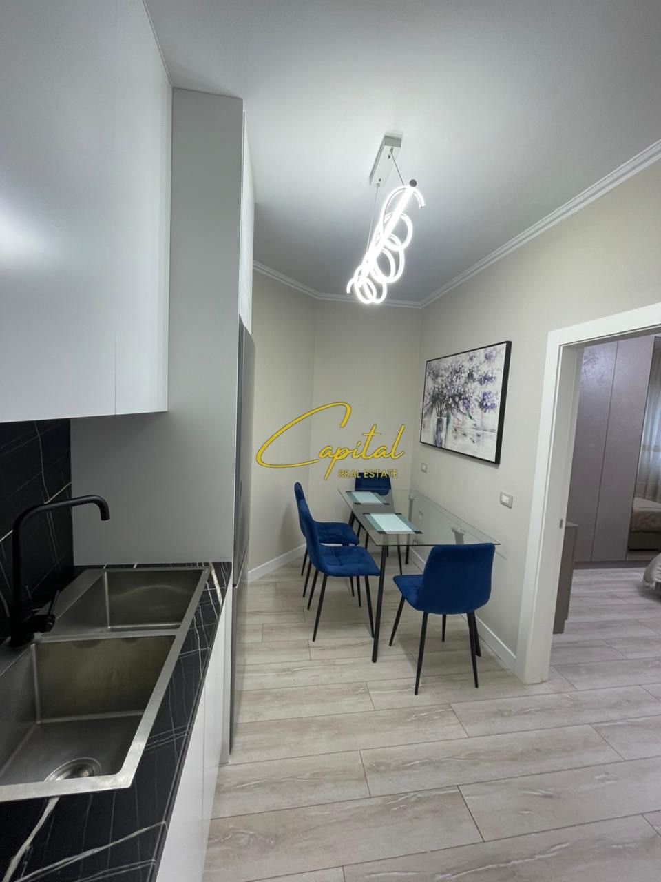 APARTAMENT ME QIRA 1+1 RRUGA E KOSOVAREVE 900 EURO