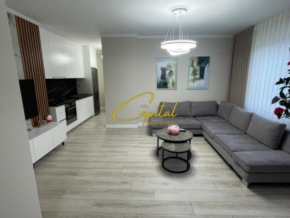 APARTAMENT ME QIRA 1+1 RRUGA E KOSOVAREVE 900 EURO