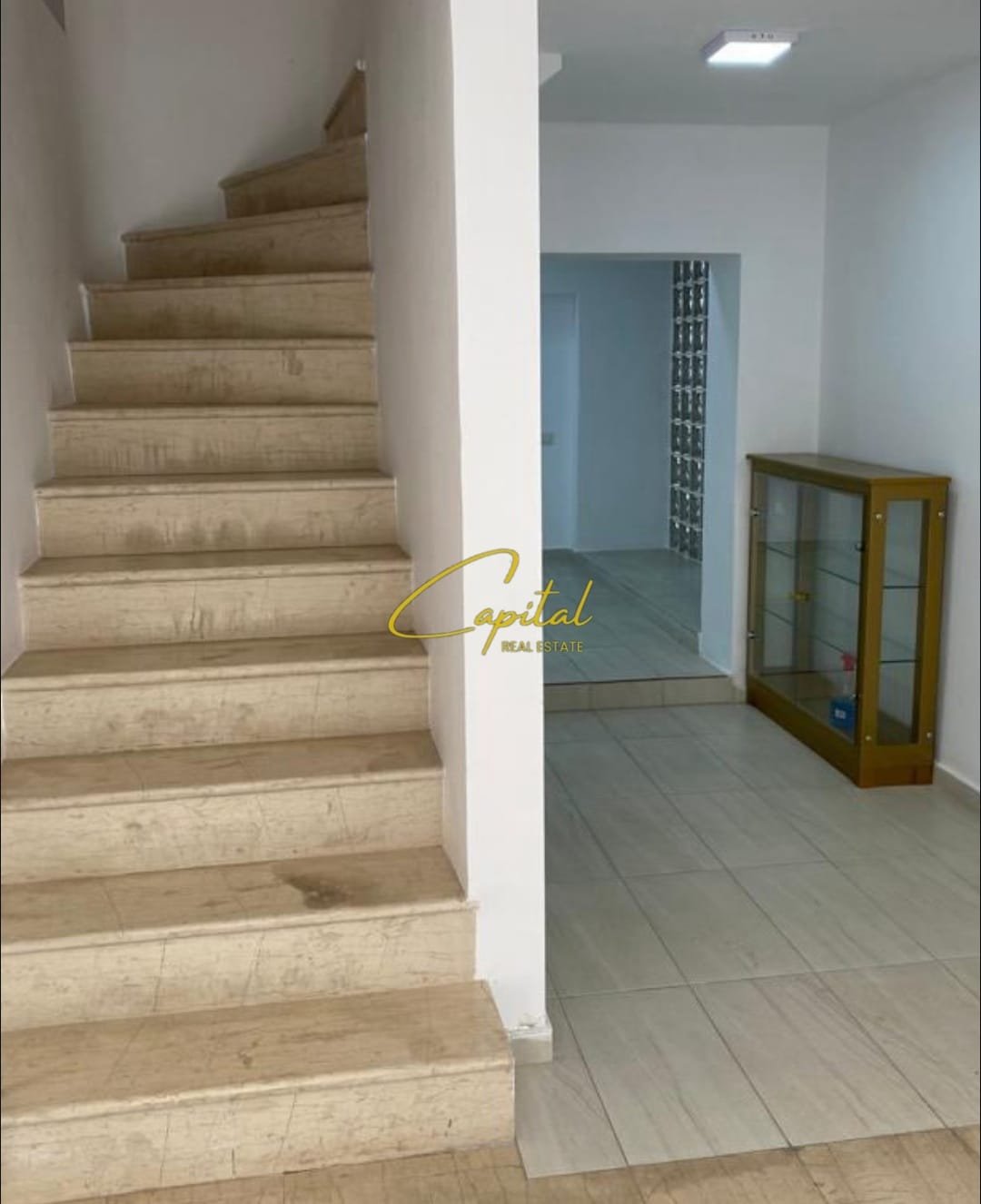 WhatsApp Image 2026-01-24 at 9.50.07 AM AMBIENT BIZNESI ME QIRA 160 M2 QENDER 140.000 LEKE