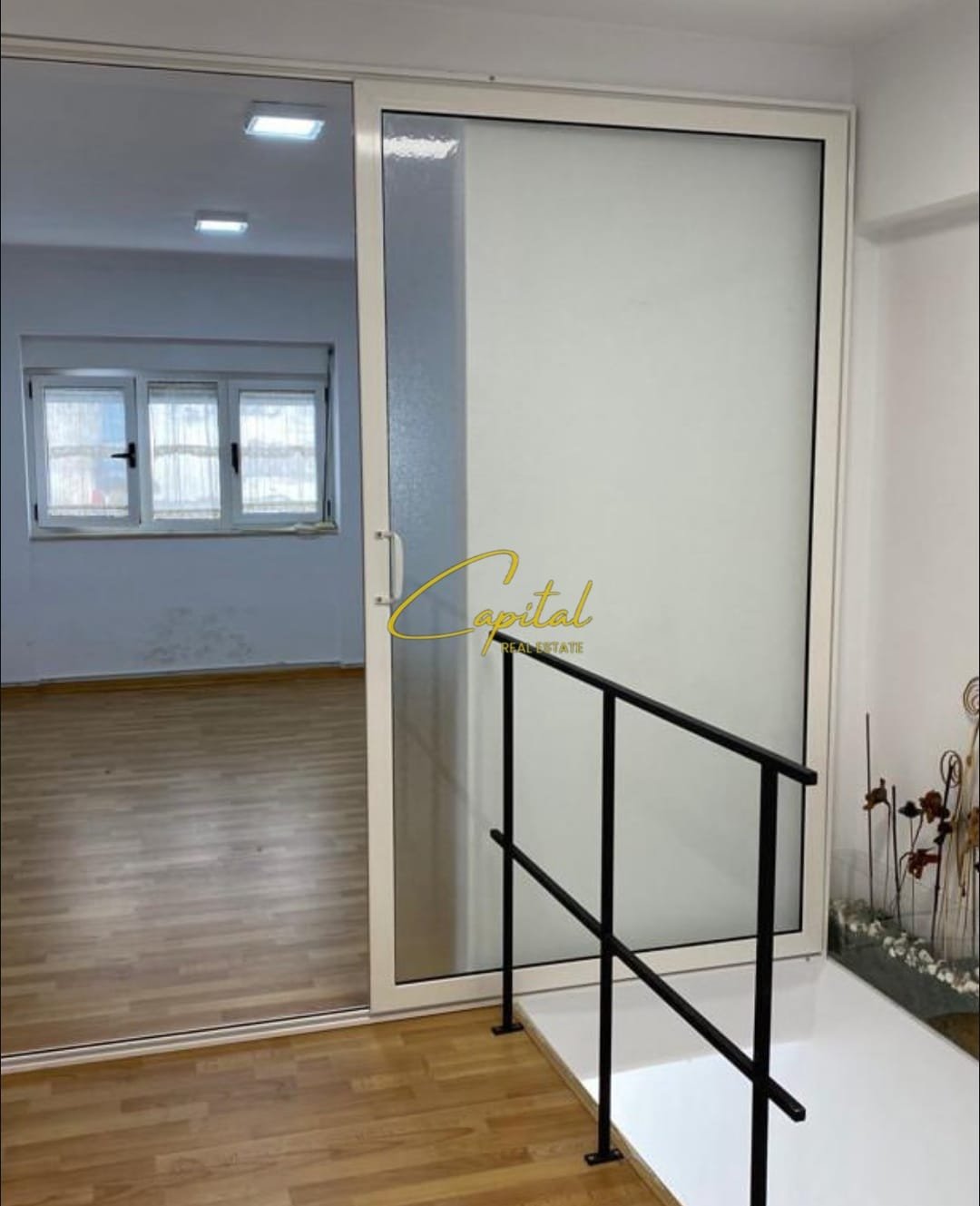 WhatsApp Image 2026-01-24 at 9.50.08 AM AMBIENT BIZNESI ME QIRA 160 M2 QENDER 140.000 LEKE