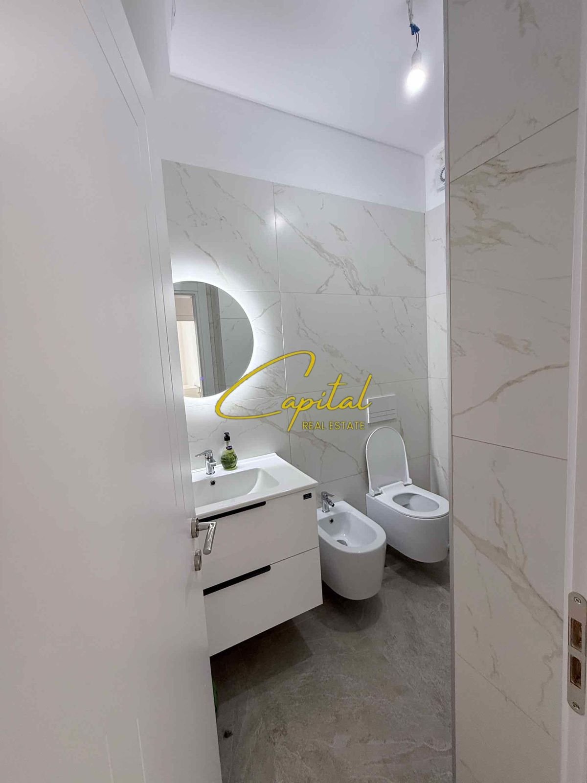 APARTAMENT ME QIRA 2+1 RRUGA SIRI KODRA 65.000 LEKE