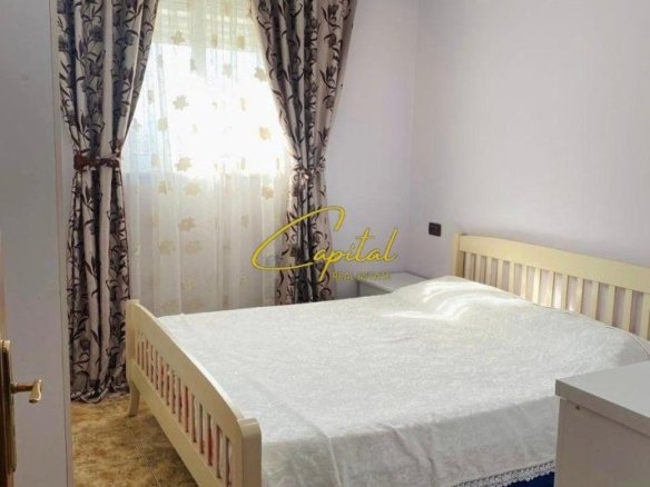 APARTAMENT ME QIRA 2+1 21 DHJETORI 600 EURO