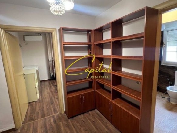 APARTAMENT ME QIRA 3+1+2 21 DHJETORI 60.000 LEKE