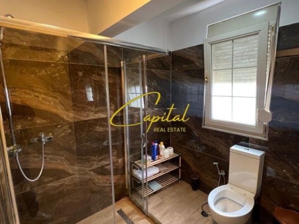 APARTAMENT ME QIRA 3+1+2 21 DHJETORI 60.000 LEKE