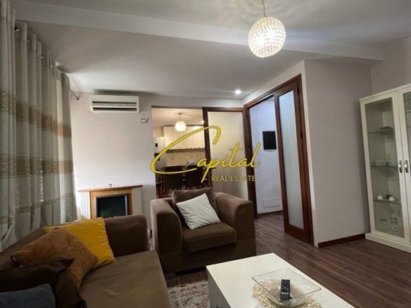 APARTAMENT ME QIRA 3+1+2 21 DHJETORI 60.000 LEKE
