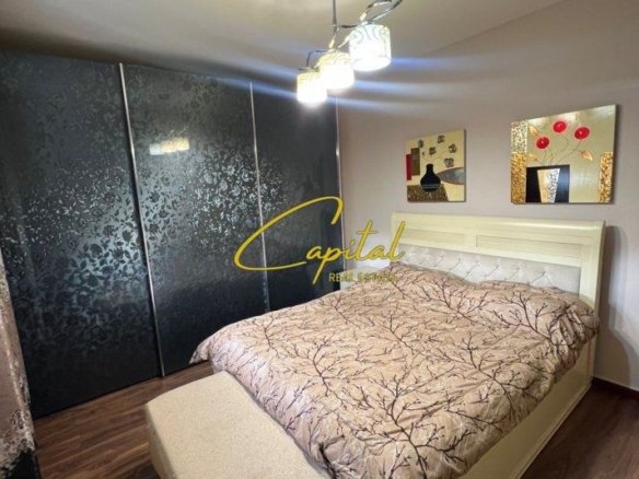 APARTAMENT ME QIRA 3+1+2 21 DHJETORI 60.000 LEKE