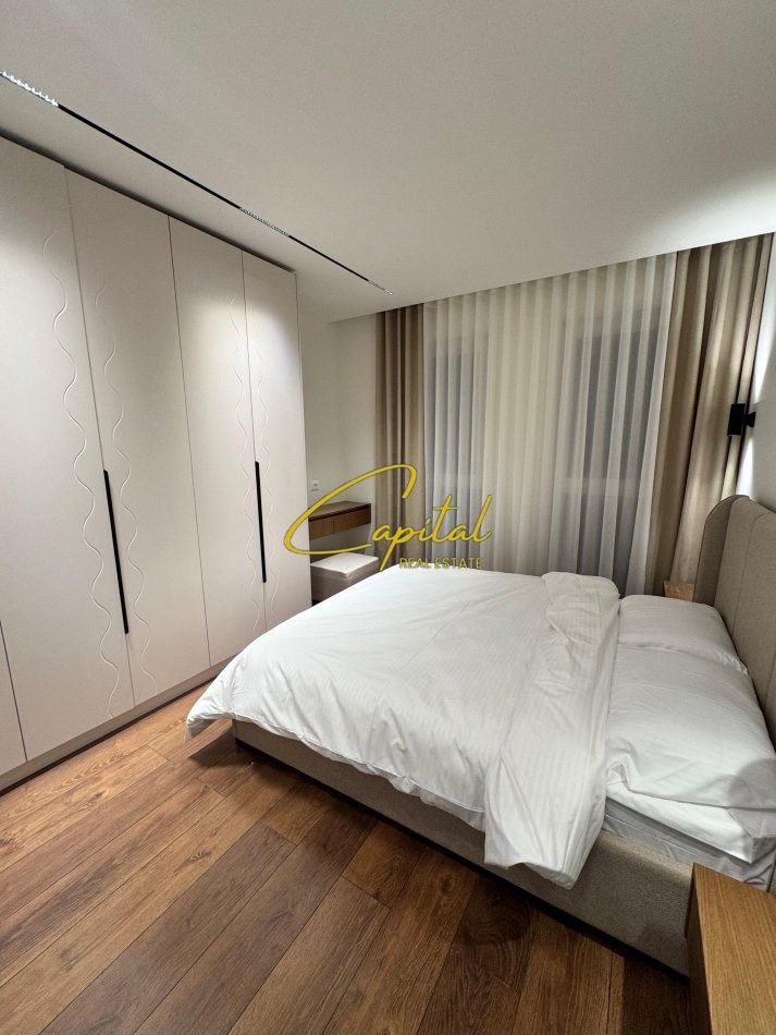 APARTAMENT ME QIRA 2+1 XHAMLLIKU 900 EURO