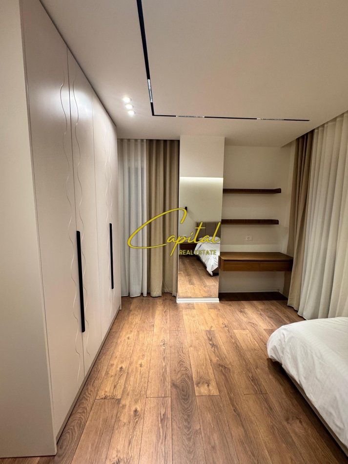 APARTAMENT ME QIRA 2+1 XHAMLLIKU 900 EURO