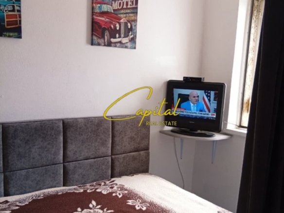 APARTAMENT ME QIRA 1+1 BLV BAJRAM CURRI 60.000 LEKE