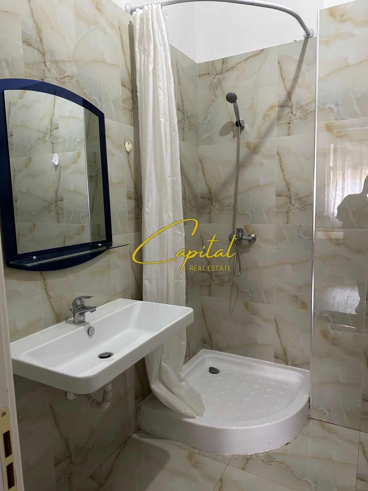 APARTAMENT ME QIRA 2+1 ZOGU I ZI 65.000 LEKE