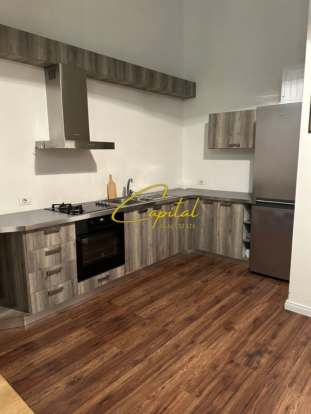 APARTAMENT ME QIRA 2+1 ZOGU I ZI 65.000 LEKE