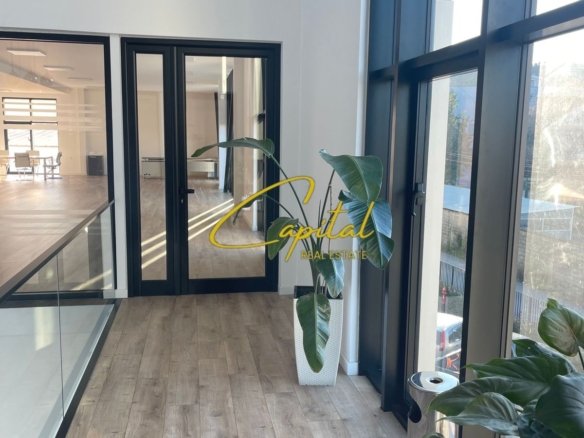 AMBIENT BIZNESI ME QIRA 200 M2 KASHAR 1.150 EURO