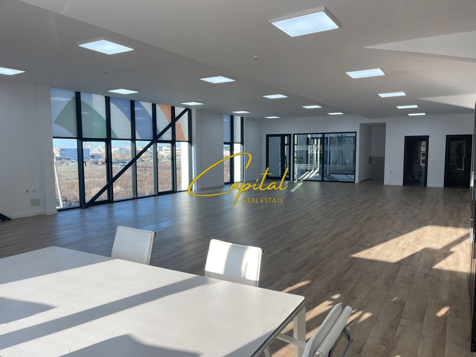 AMBIENT BIZNESI ME QIRA 200 M2 KASHAR 1.150 EURO