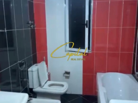 APARTAMENT ME QIRA 2+1 RRUGA E KAVAJES 55.000 LEKE