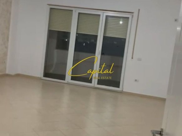 ZYRE ME QIRA 130 M2 5 MAJI 500 EURO
