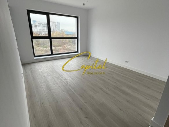 ZYRE ME QIRA 135 M2 QENDER 150.000 LEKE