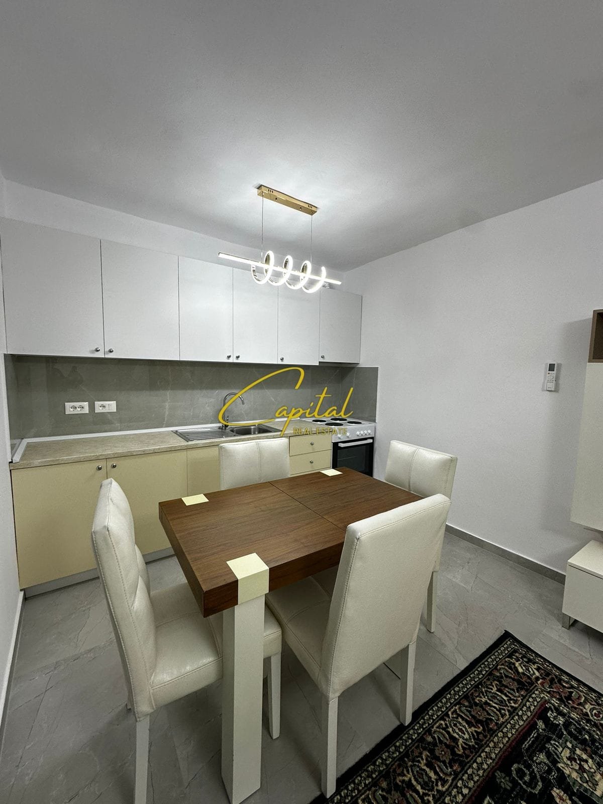 APARTAMENT DUBLEX 2+1 ISH STACIONI TRENIT 70.000 LEKE