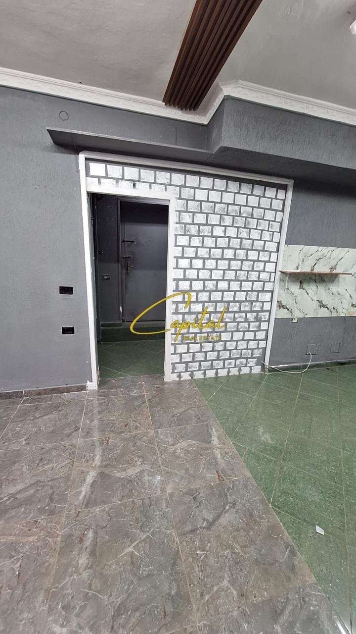 WhatsApp Image 2026-02-02 at 3.07.14 PM AMBIENT BIZNESI ME QIRA 62 M2 21 DHJETORI 60.000 LEKE