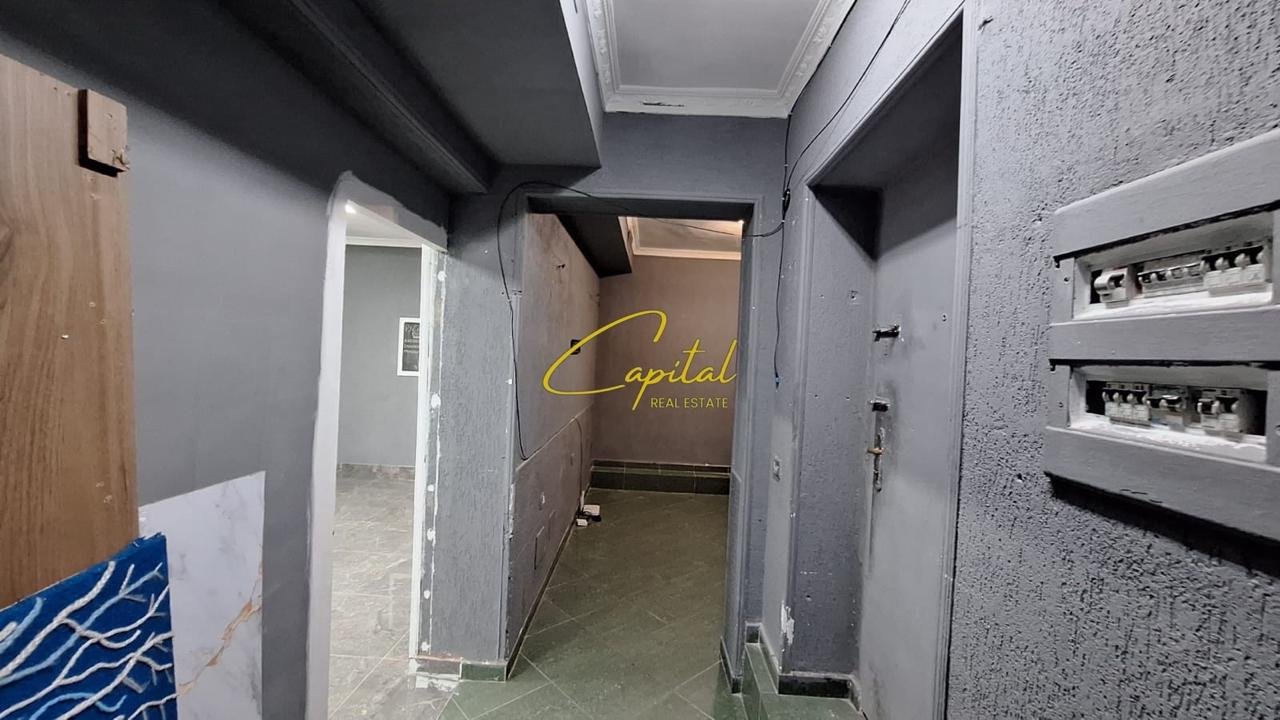 WhatsApp Image 2026-02-02 at 3.07.17 PM AMBIENT BIZNESI ME QIRA 62 M2 21 DHJETORI 60.000 LEKE