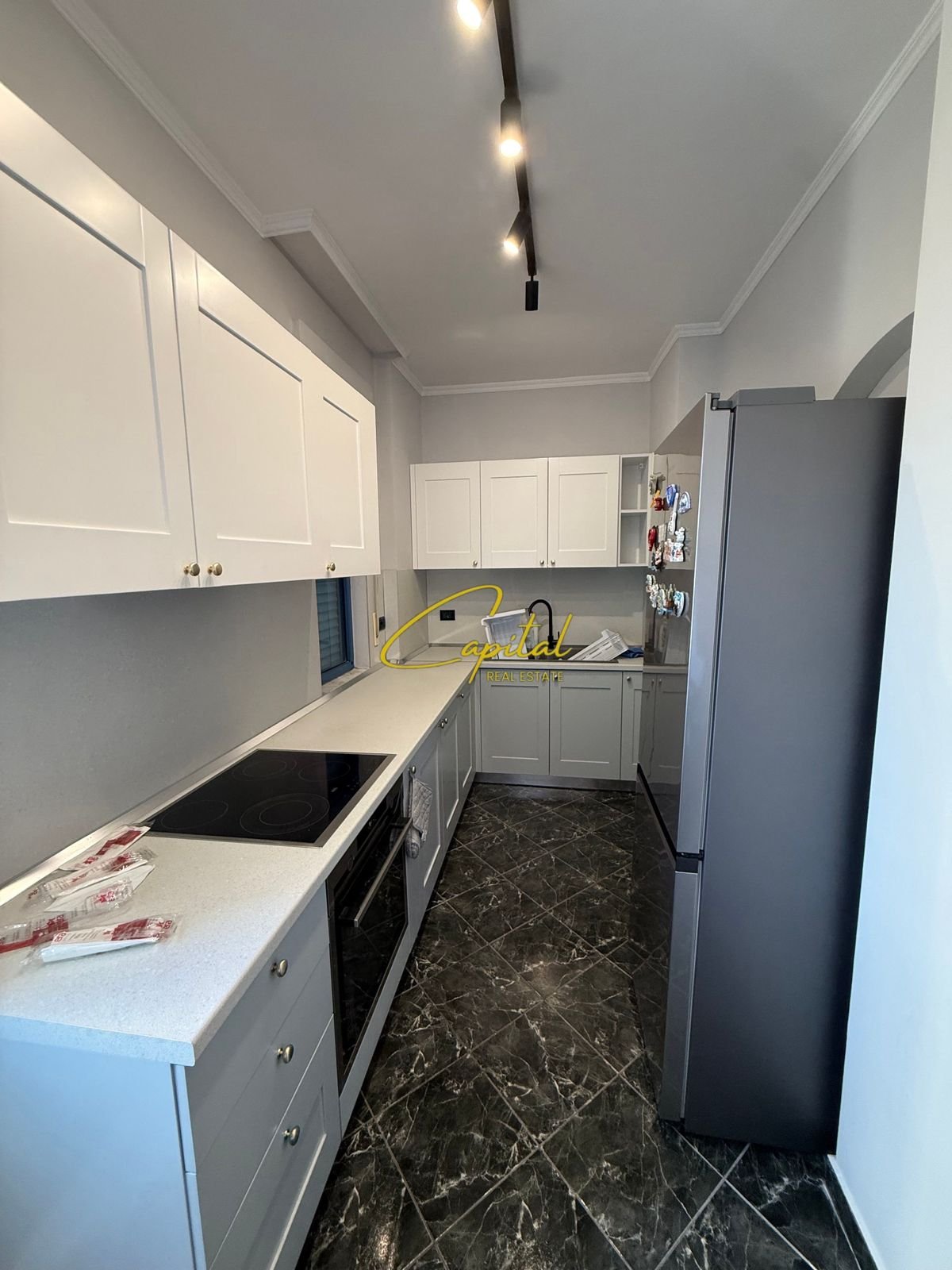 APARTAMENT ME QIRA 2+1 RRUGA E ELBASANIT 750 EURO
