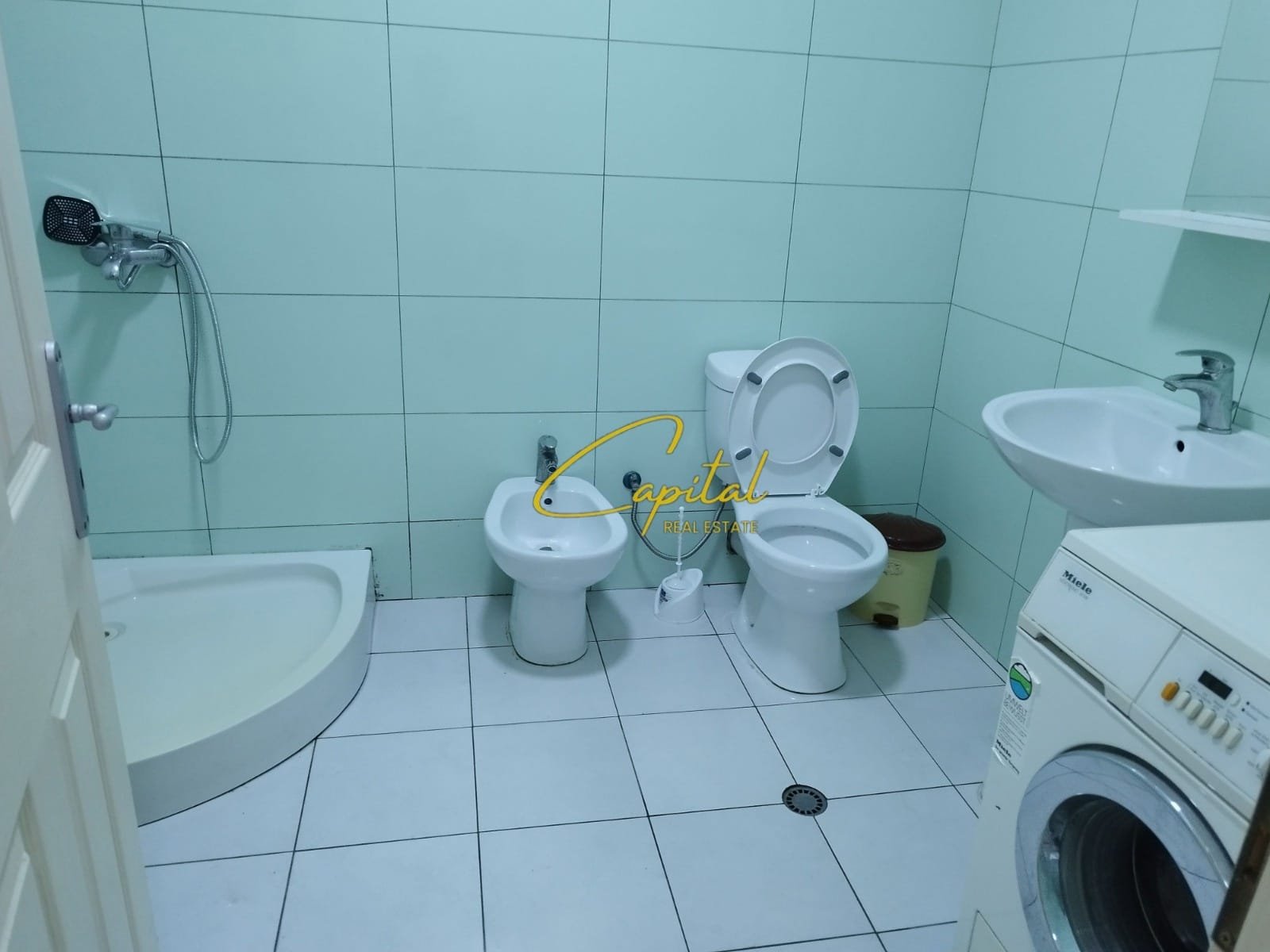 APARTAMENT ME QIRA 2+1 YZBERISHT 40.000 LEKE