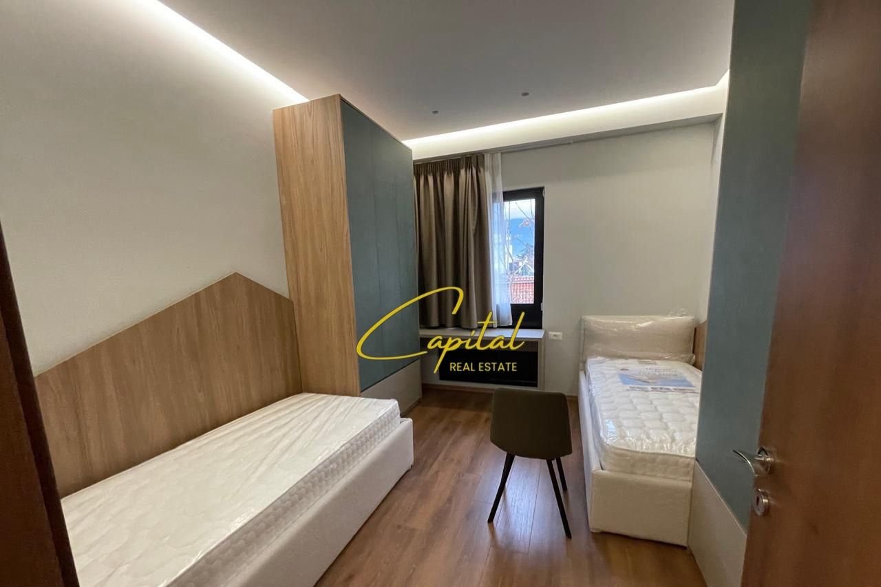 WhatsApp Image 2026-02-03 at 4.16.27 PM APARTAMENT ME QIRA 2+1 FARMACIA 10 85.000 LEKE