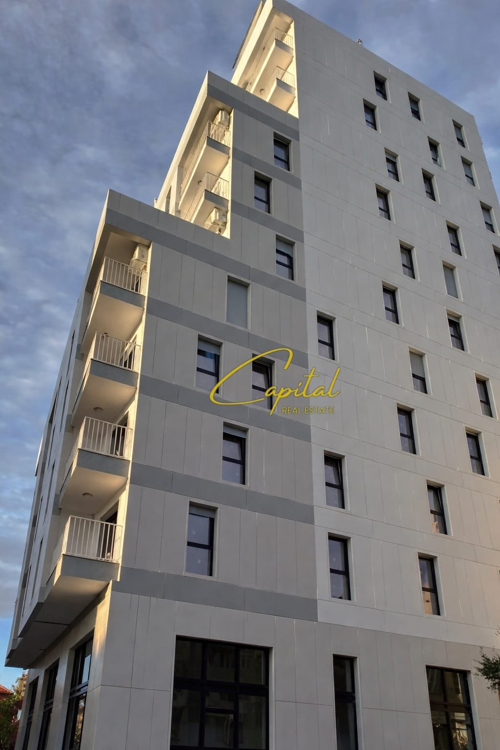 SHITET APARTAMENT 2+1+2 XHAMLLIKU 24.000.000 LEKE