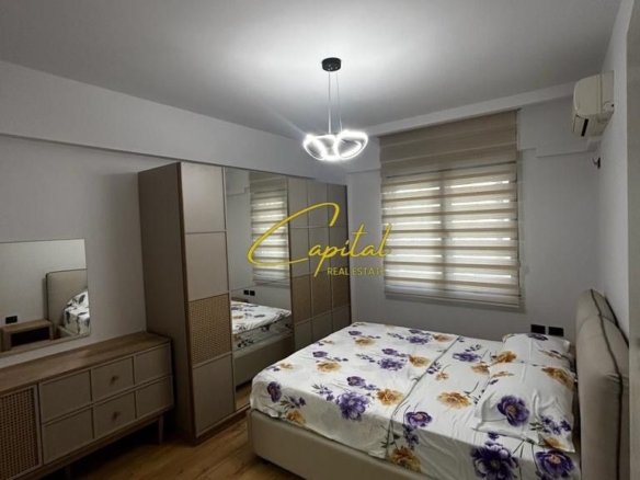 APARTAMENT ME QIRA 3+1+2 MYSLYM SHYRI 1000 EURO