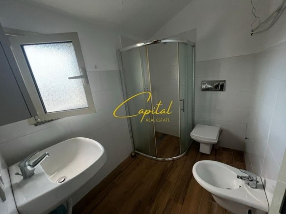 APARTAMENT ME QIRA 2+1 QYTET STUDENTI 50.000 LEKE