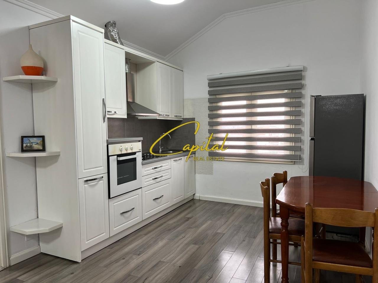 APARTAMENT ME QIRA 2+1 QYTET STUDENTI 50.000 LEKE
